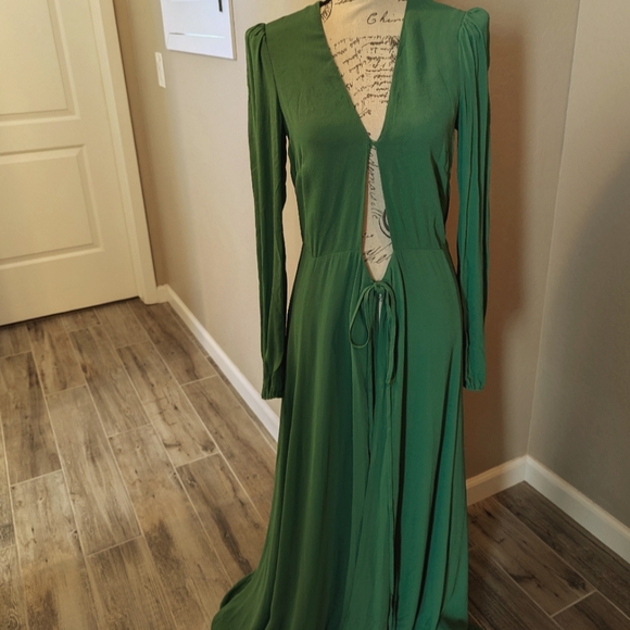 Reformation Dresses & Skirts - Reformation Women's Maxi Dress Long Sleeve Duster Style Emerald Formal Dress S